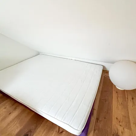 In With Wifi Apartment *
