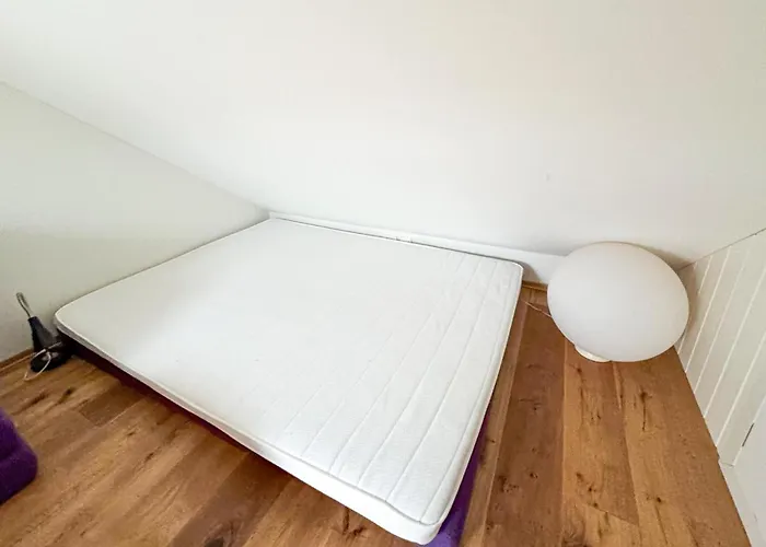 In With Wifi Lägenhet *